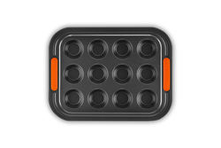 Le Creuset BW Mini Muffinform 12er