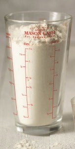 Pyrex glass measuring cup, 500 ml